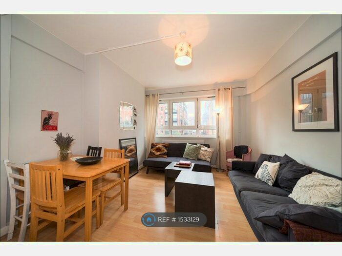 2 Bedroom Maisonette To Rent In Meakin Estate, London, SE1