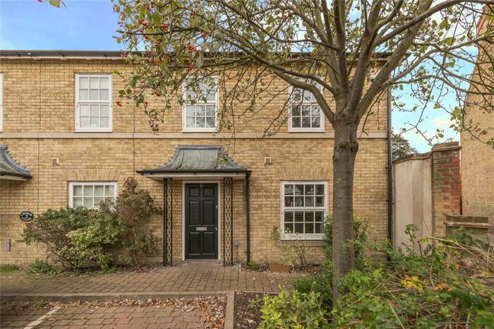 3 Bedroom End Of Terrace House To Rent In Church Avenue, East Sheen, SW14