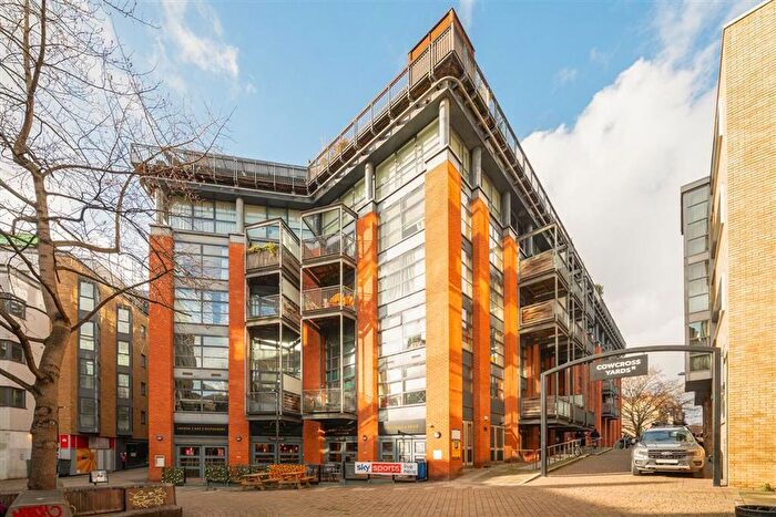 2 Bedroom Flat For Sale In Britton Street, London, EC1M