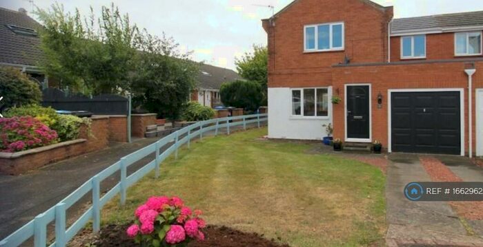 3 Bedroom Semi-Detached House To Rent In Willow Close, Morpeth, NE61