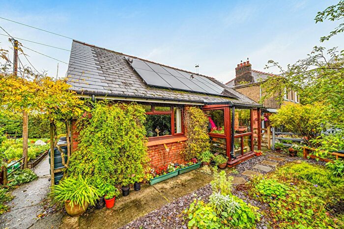 3 Bedroom Bungalow For Sale In Cefn Gorwydd, Llangammarch Wells, Powys, LD4
