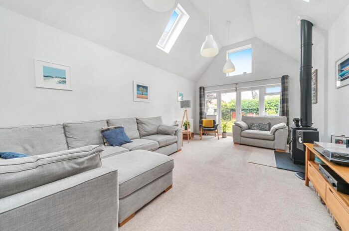 4 Bedroom Detached House For Sale In Burridges Close, Stevington, Bedford, MK43