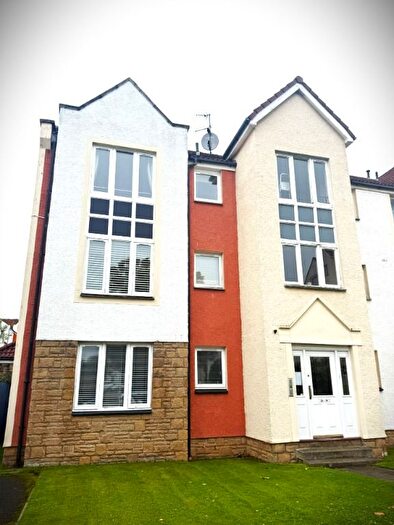 2 Bedroom Flat To Rent In Harbour Place, Dalgety Bay, Fife, KY11