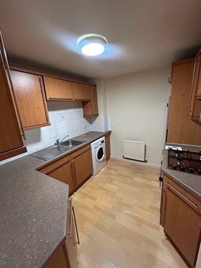 2 Bedroom Flat To Rent In Steads Place, Edinburgh, EH6