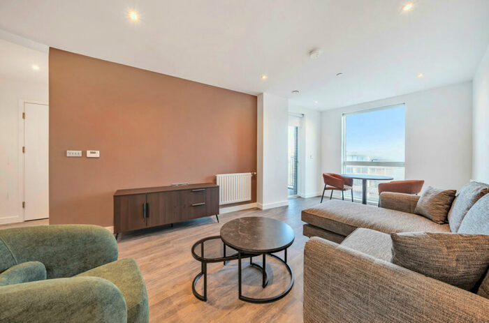 1 Bedroom Apartment To Rent In Thurlow Street, London, SE17