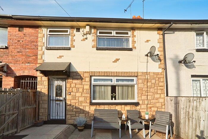 3 Bedroom Terraced House For Sale In St. Alban Crescent, Leeds, LS9
