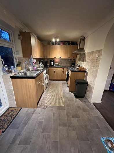 3 Bedroom Terraced House To Rent In Crescent Road, Dagenham, RM10