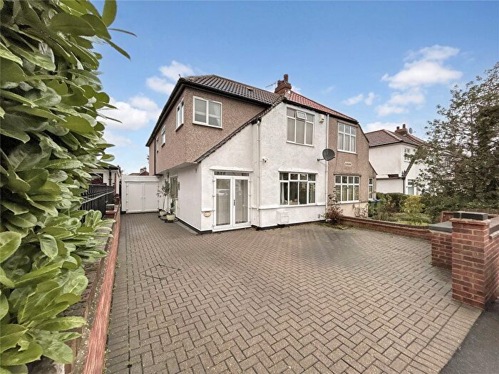 4 Bedroom Semi-Detached House For Sale In Ellison Road, Sidcup, Kent, DA15