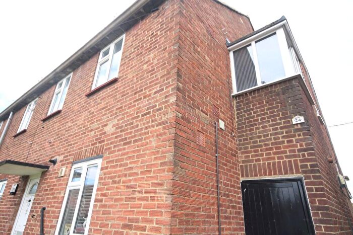 2 Bedroom Flat To Rent In Brook Road, Faversham, ME13