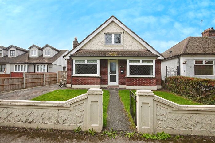 4 Bedroom Detached House For Sale In Crow Green Lane, Pilgrims Hatch, Brentwood, Essex, CM15
