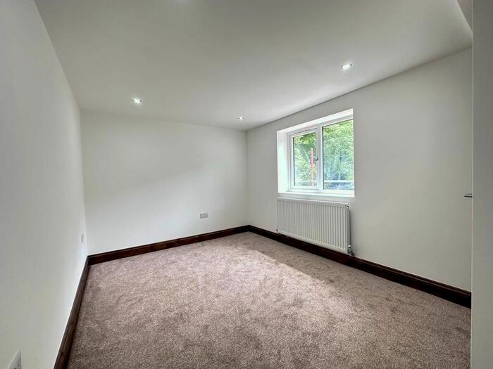 1 Bedroom Property To Rent In Daventry Close, Colnbrook, Slough, SL3