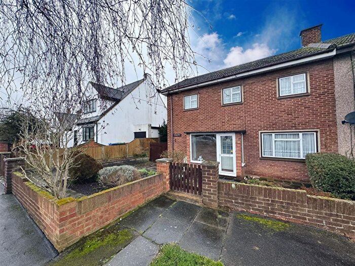 3 Bedroom Semi-Detached House For Sale In Victoria Road, Horndon-On-The-Hill, Stanford-Le-Hope, SS17