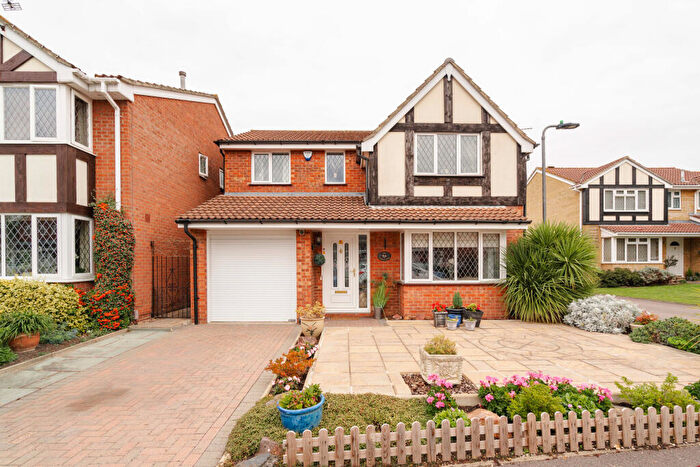 4 Bedroom Detached House For Sale In Great Meadow Road, Bradley Stoke, Bristol, BS32