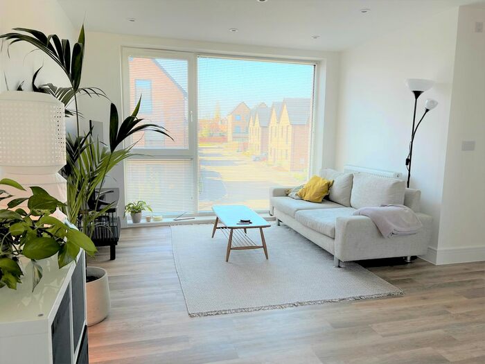 2 Bedroom Flat To Rent In Printworks Road, Frome, BA11