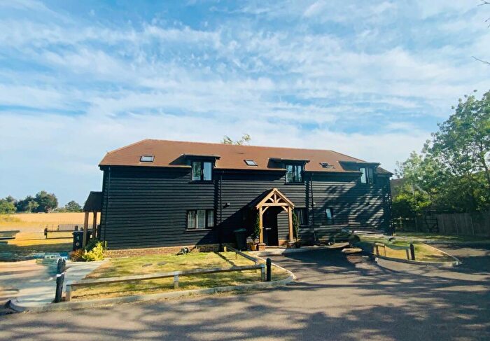 3 Bedroom End Of Terrace House To Rent In Haybarn Close, Addington, ME19