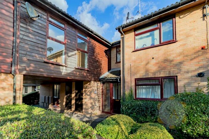 1 Bedroom Maisonette To Rent In Avondale, Ash Vale, Aldershot, GU12