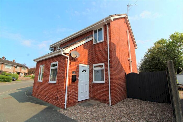 2 Bedroom Property To Rent In Alexandra Road, Oswestry, SY11