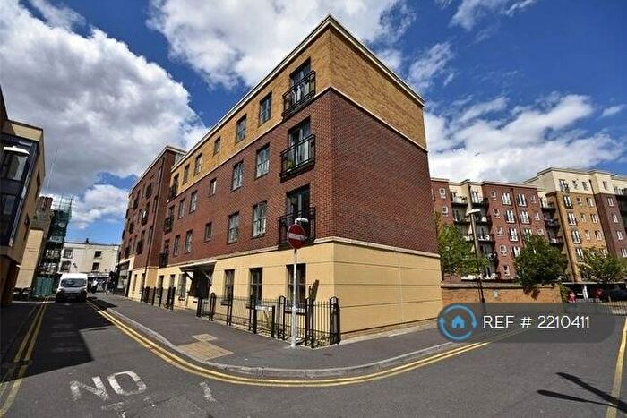 2 Bedroom Flat To Rent In Boot Lane, Bristol, BS3