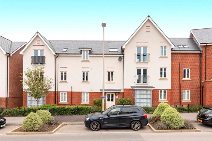 2 Bedroom Flat To Rent In William Heelas Way, Wokingham, Berkshire, RG40