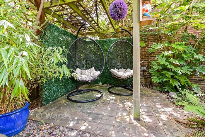 5 Bedroom Detached House For Sale In Foreland Heights, Broadstairs, Kent, CT10