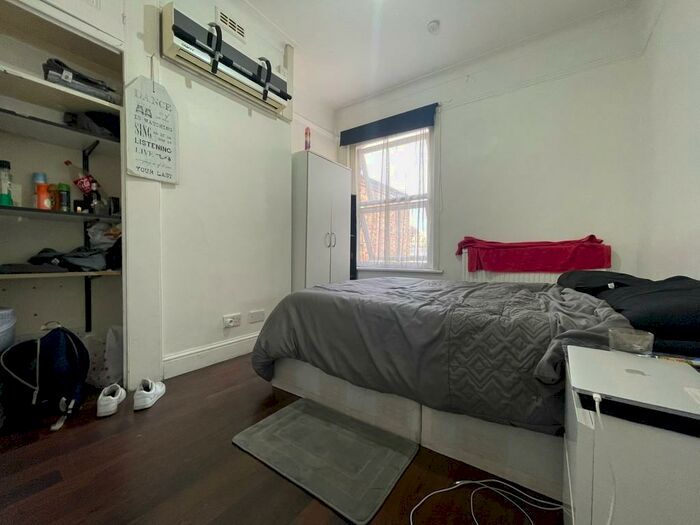 5 Bedroom End Of Terrace House To Rent In Gladstone Avenue, London, N22