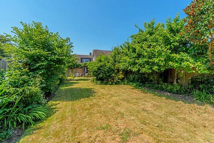 3 Bedroom Property To Rent In Kingsmead Avenue, Sunbury-On-Thames, TW16