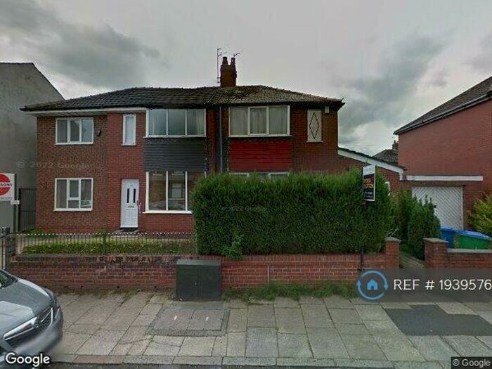 3 Bedroom Semi-Detached House To Rent In Harry Street, Rochdale, OL11