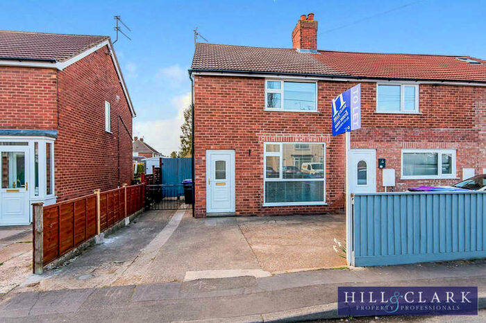 3 Bedroom Semi-Detached House To Rent In Granville Avenue, PE21