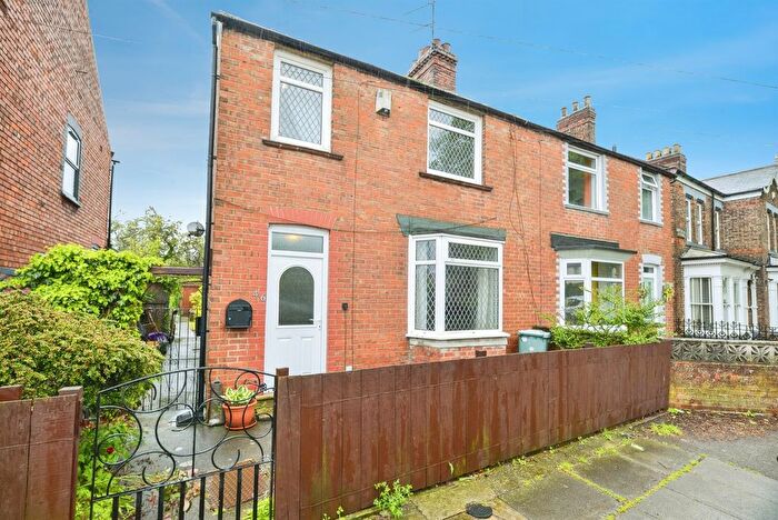 3 Bedroom Semi-detached House For Sale In Imperial Crescent, Stockton-On-Tees, TS20