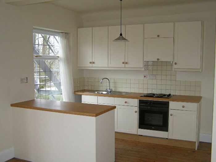 1 Bedroom Flat To Rent In Parkhill Drive, Leicester, LE2