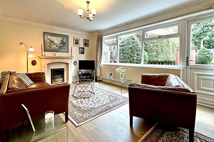 3 Bedroom End Of Terrace House For Sale In Chorlton Drive, Cheadle, SK8