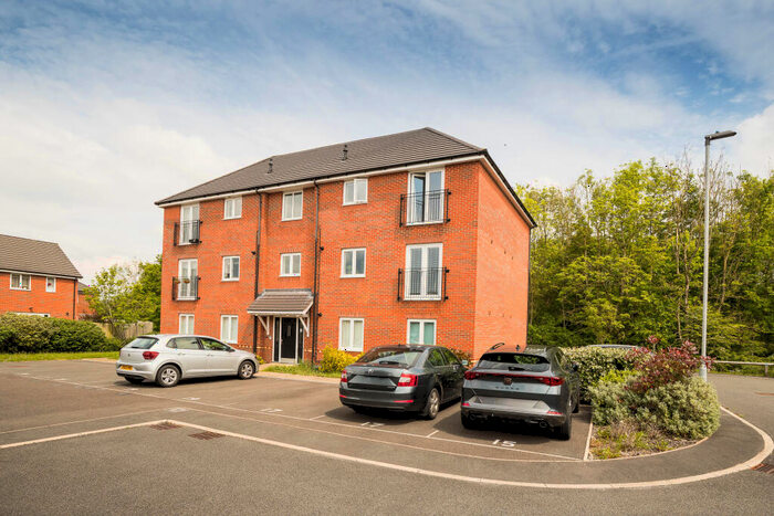2 Bedroom Apartment For Sale In Centenary Close, Chester, CH4