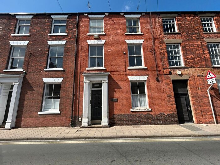 1 Bedroom Flat To Rent In Railway Street, Beverley, East Yorkshire, HU17