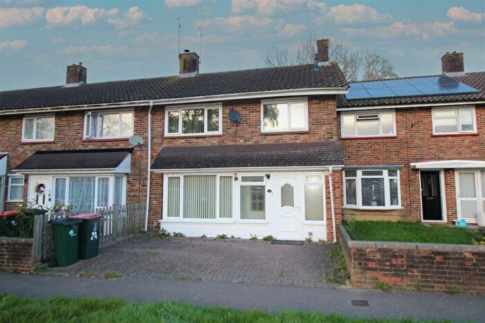3 Bedroom Terraced House To Rent In Findon Road, Crawley, RH11
