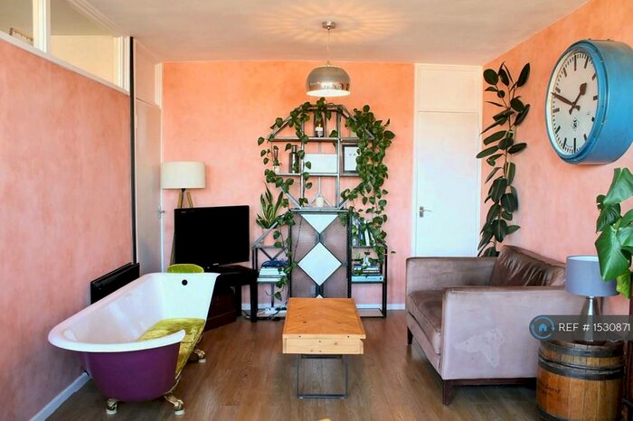 2 Bedroom Flat To Rent In Orkney House, London, N1