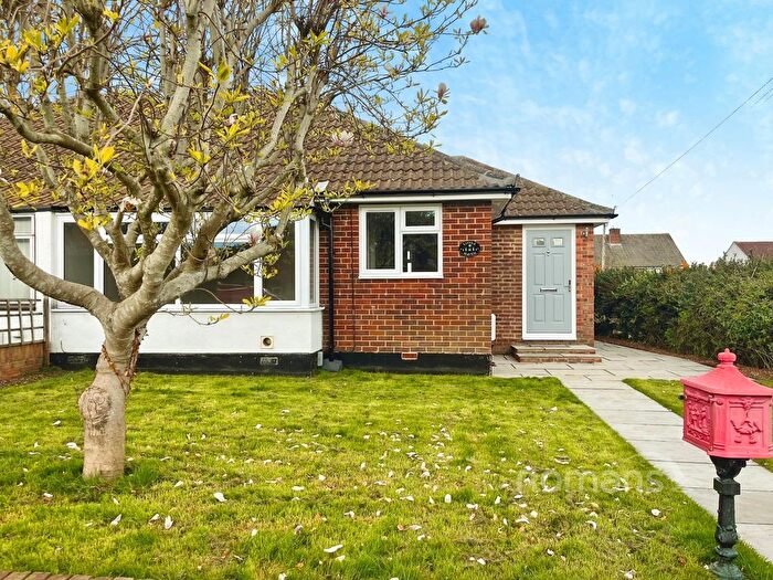 2 Bedroom Bungalow For Sale In Upper Weybourne Lane, Farnham, Surrey, GU9