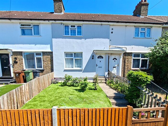 2 Bedroom Terraced House For Sale In Lambourne Road, Barking, IG11