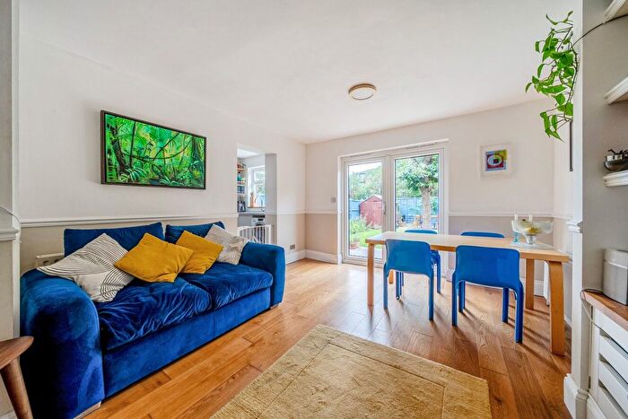 2 Bedroom Flat For Sale In Eastdown Park, Hither Green, London, SE13