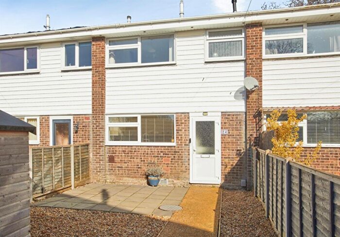 3 Bedroom Terraced House For Sale In Bracken Close, North Baddesley, Southampton, SO52