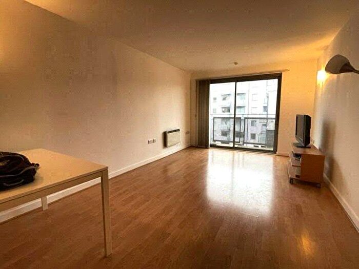 2 Bedroom Apartment To Rent In Alaska Building, Deals Gateway, Deptford, London, SE13