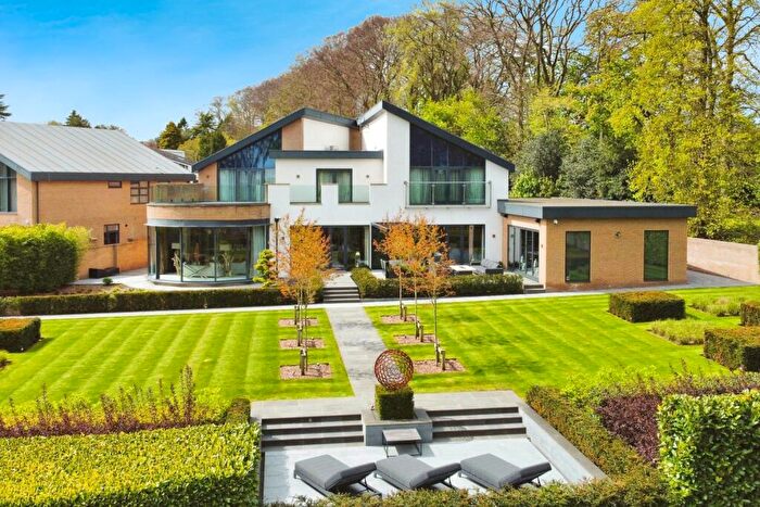 4 Bedroom Detached House For Sale In Greenways, North Ferriby, East Riding Of Yorkshire, HU14