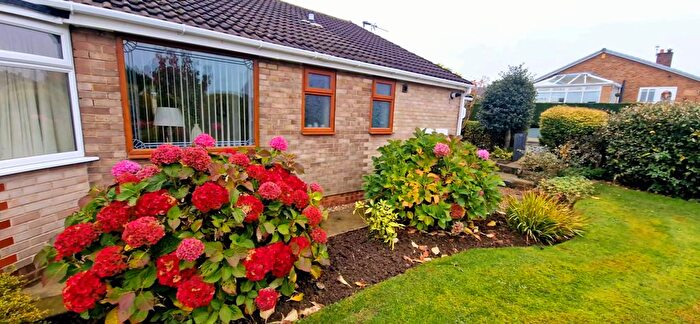 3 Bedroom Bungalow To Rent In Oakland Drive, Netherton, Wakefield, WF4