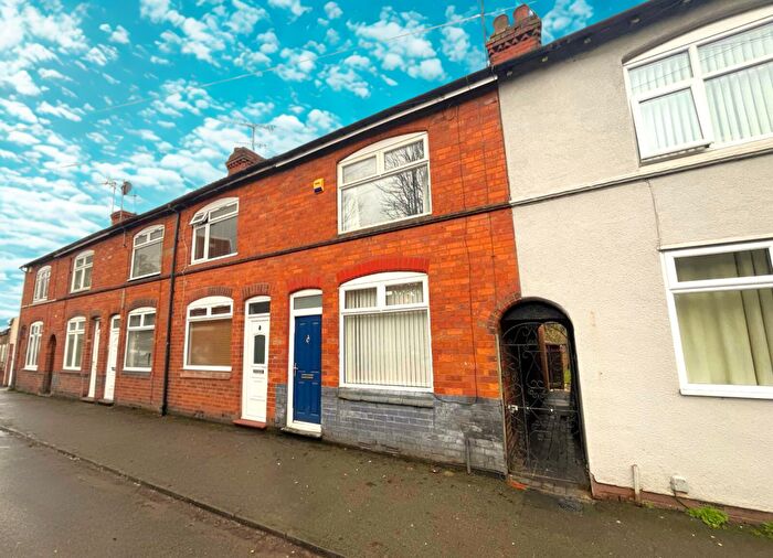 2 Bedroom Terraced House For Sale In Station Road, Northfield, B31