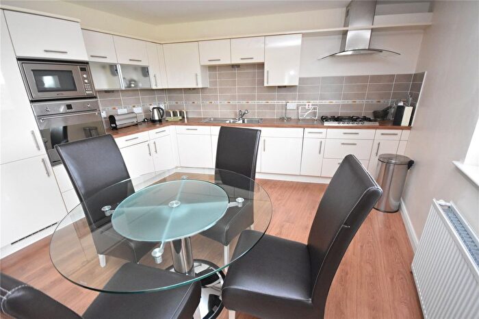 2 Bedroom Flat To Rent In Rubislaw View, Kepplestone, Aberdeen, AB15