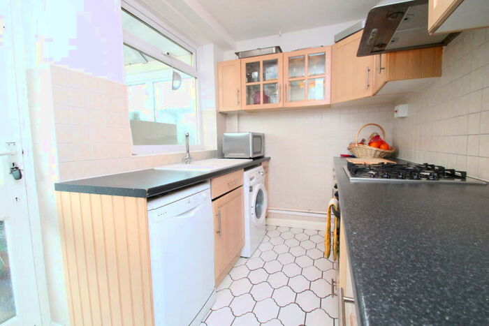 3 Bedroom House To Rent In Greenbay Road, Charlton, SE7