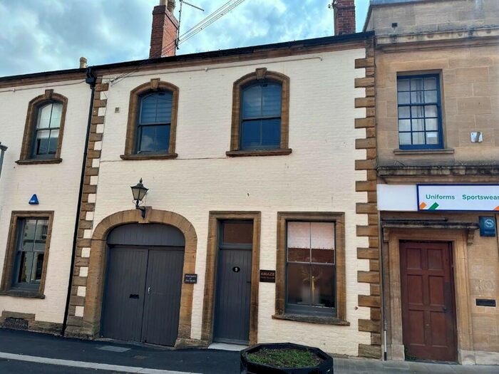 1 Bedroom Flat To Rent In Wine Street, Yeovil, BA20