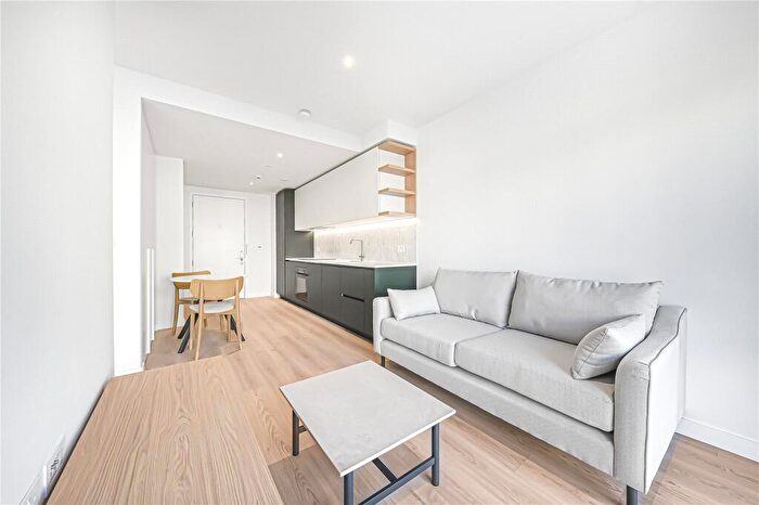 Apartment To Rent In Aviator Drive, London, NW2