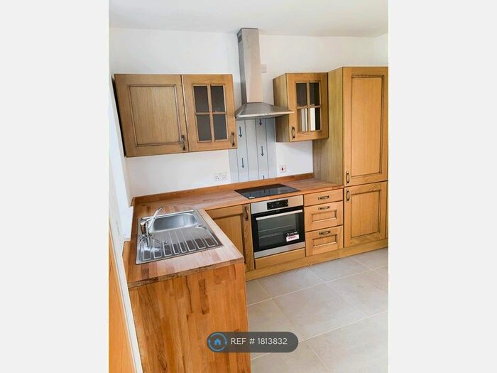 2 Bedroom Terraced House To Rent In Piccadilly, Nottingham, NG6