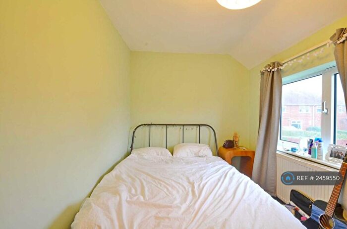 4 Bedroom Semi-Detached House To Rent In Kendal Road, Bristol, BS7