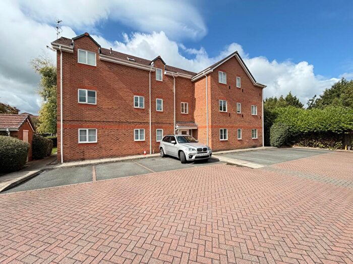 2 Bedroom Apartment For Sale In Meadowbank Drive, Little Sutton, CH66